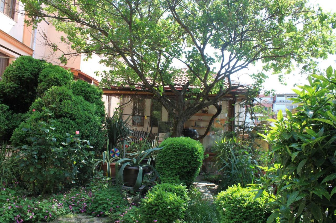 Orange House In The Old Town Plovdiv Hotel ภายนอก รูปภาพ