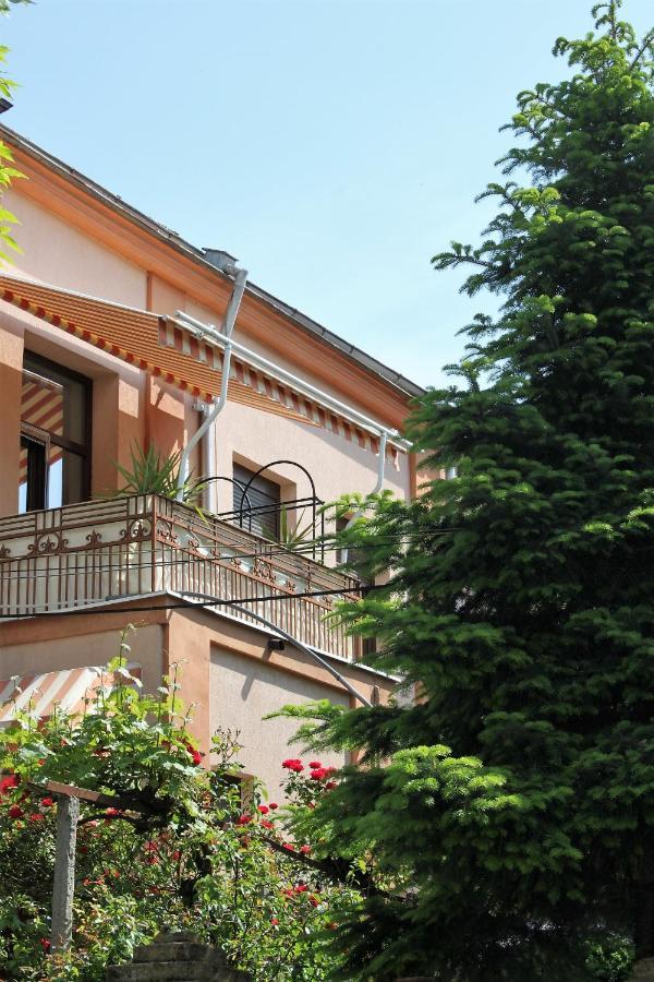 Orange House In The Old Town Plovdiv Hotel ภายนอก รูปภาพ